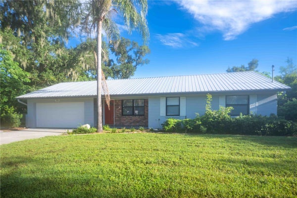 206 JAMES ST, BRANDON, FL 33510 - Image 401b0a3cb7150a0ef88e4875a3ee0188/3331636053