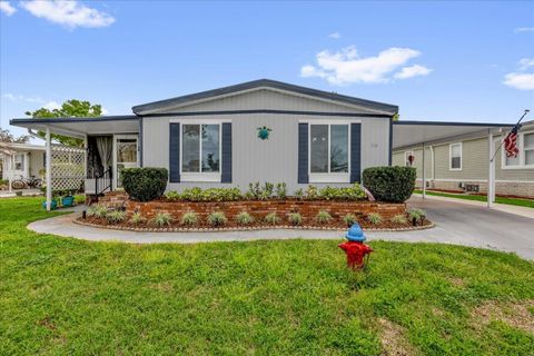 Photo of 518 Palo Verde Dr, Leesburg, FL 34748 (MLS # G5109413)