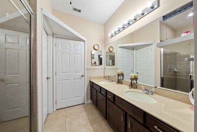 OAK RIDGE - Residential