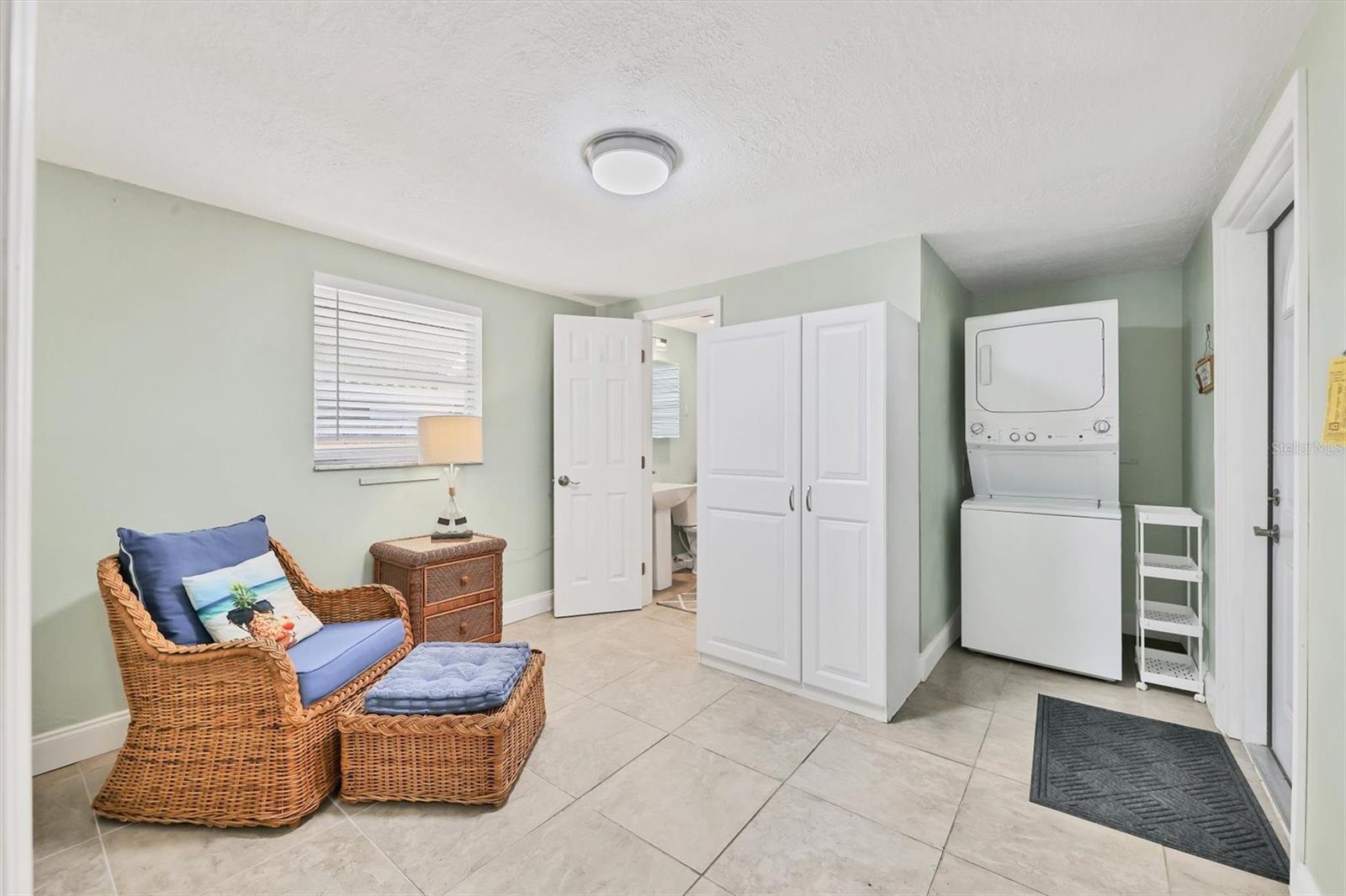 TYLER & DARLING ADD 01 - Residential