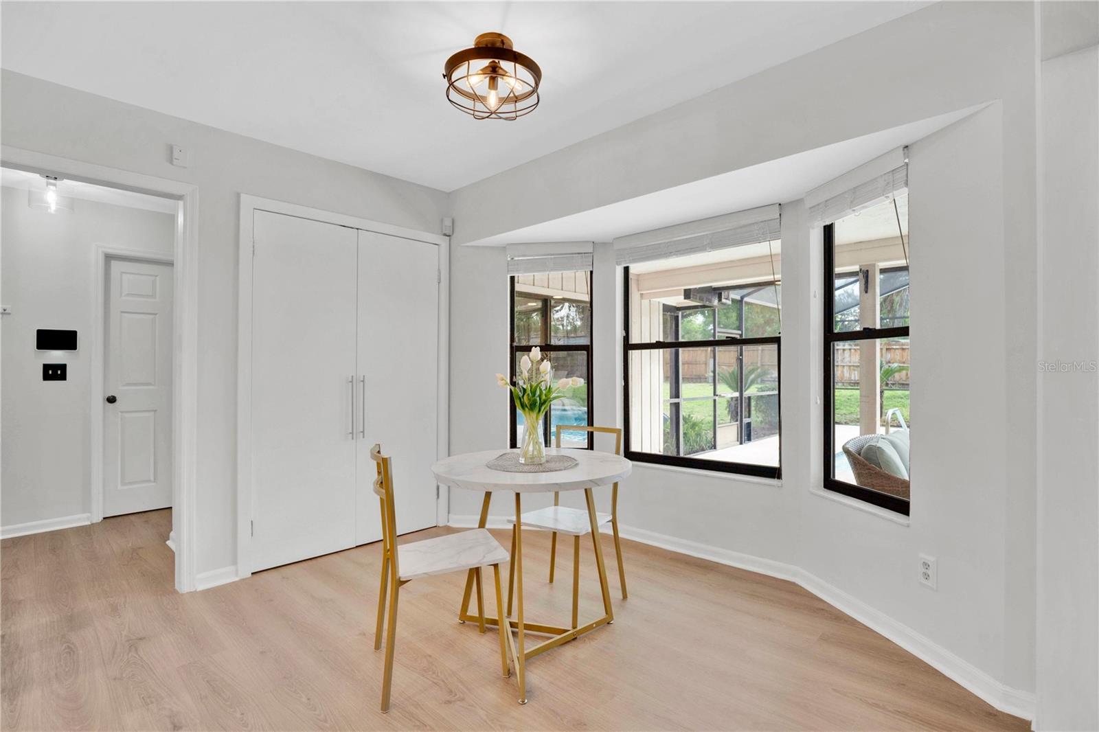 NORTHRIDGE - Residential