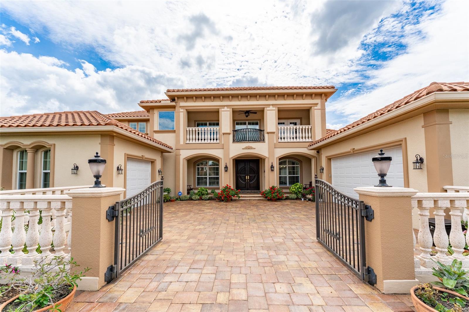 6021 FLATWOODS MANOR CIRCLE