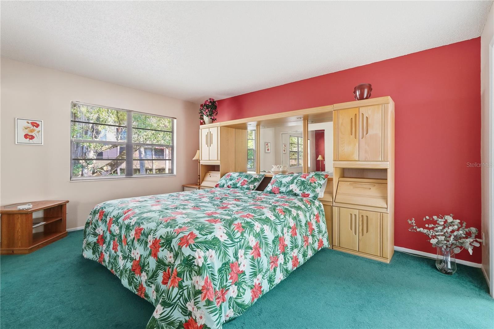 IMPERIAL OAKS CONDO - Residential Lease