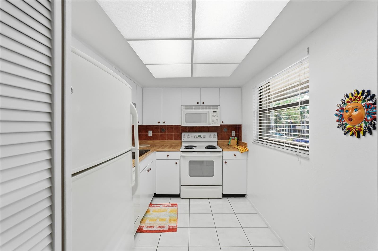 IMPERIAL OAKS CONDO - Residential Lease