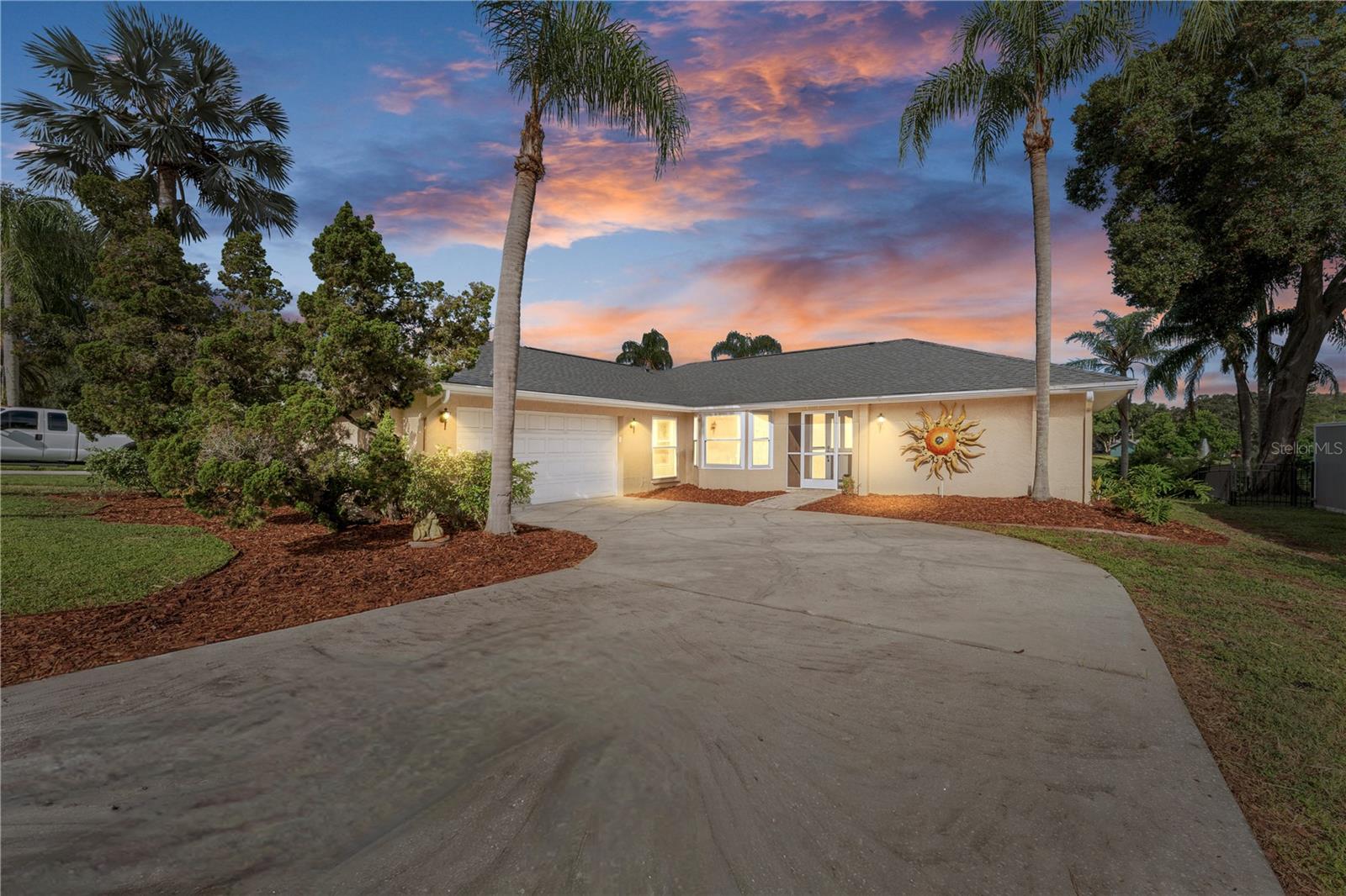 4643 ORANGE GROVE WAY