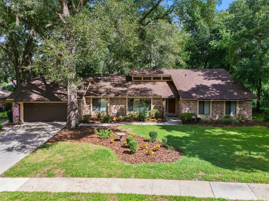 Photo of 1903 Lost Pine Lane, Apopka, FL 32712 (MLS # O6442139)