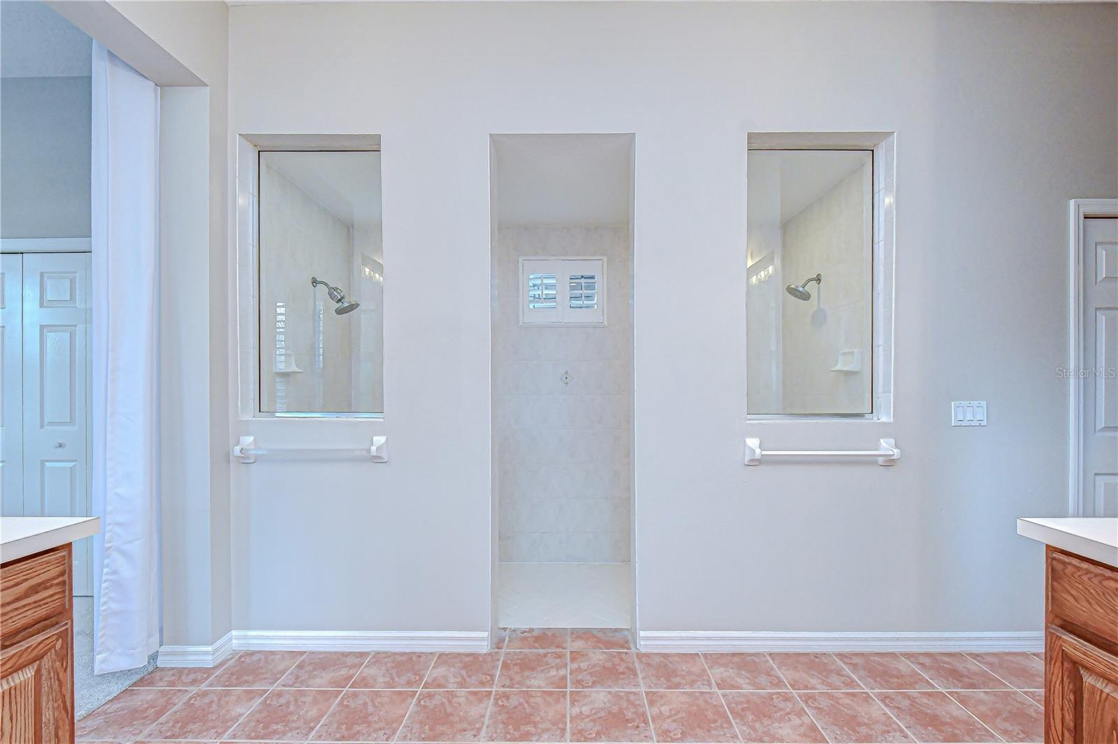 FISH HAWK TRAILS - Residential