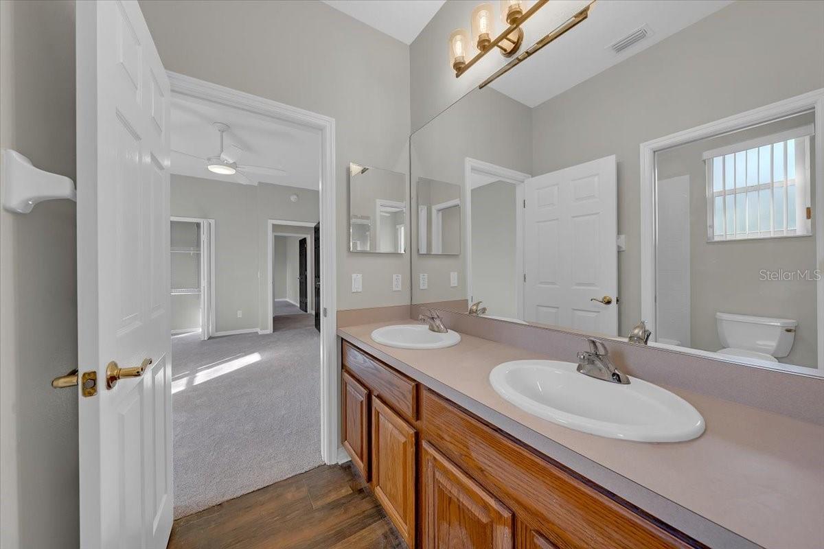 FISH HAWK TRAILS - Residential