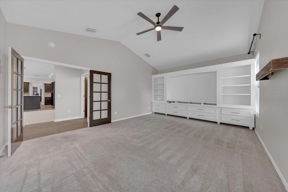 FISH HAWK TRAILS - Residential