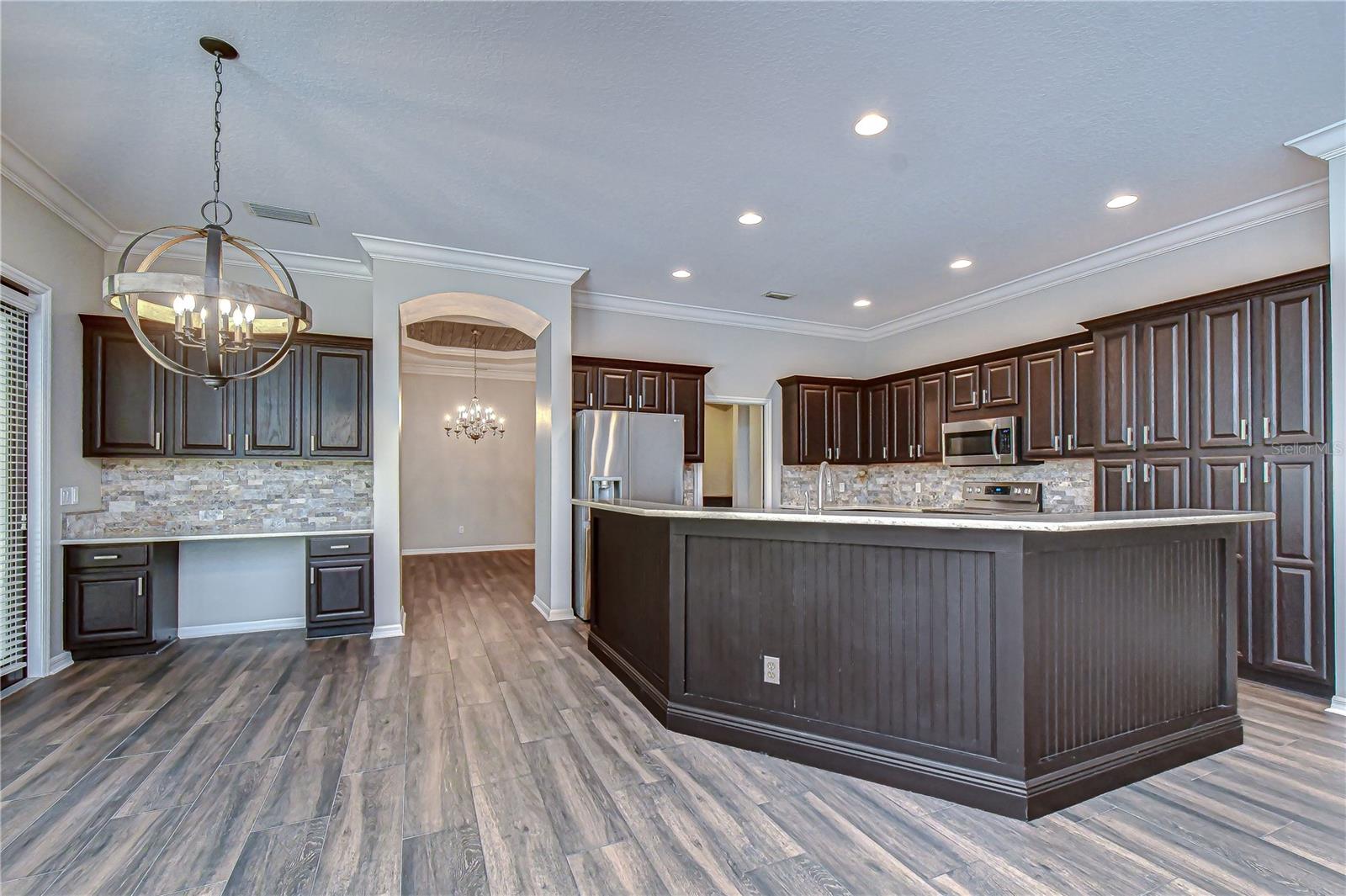 FISH HAWK TRAILS - Residential