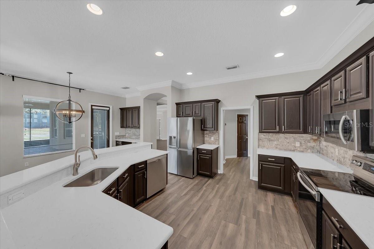 FISH HAWK TRAILS - Residential