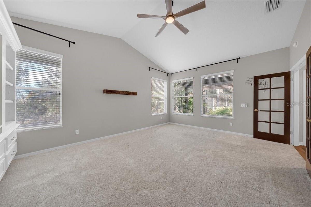 FISH HAWK TRAILS - Residential