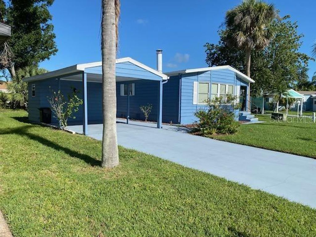 Photo of 60 Mourningdove Court, Ellenton, FL 34222 (MLS # A4656754)