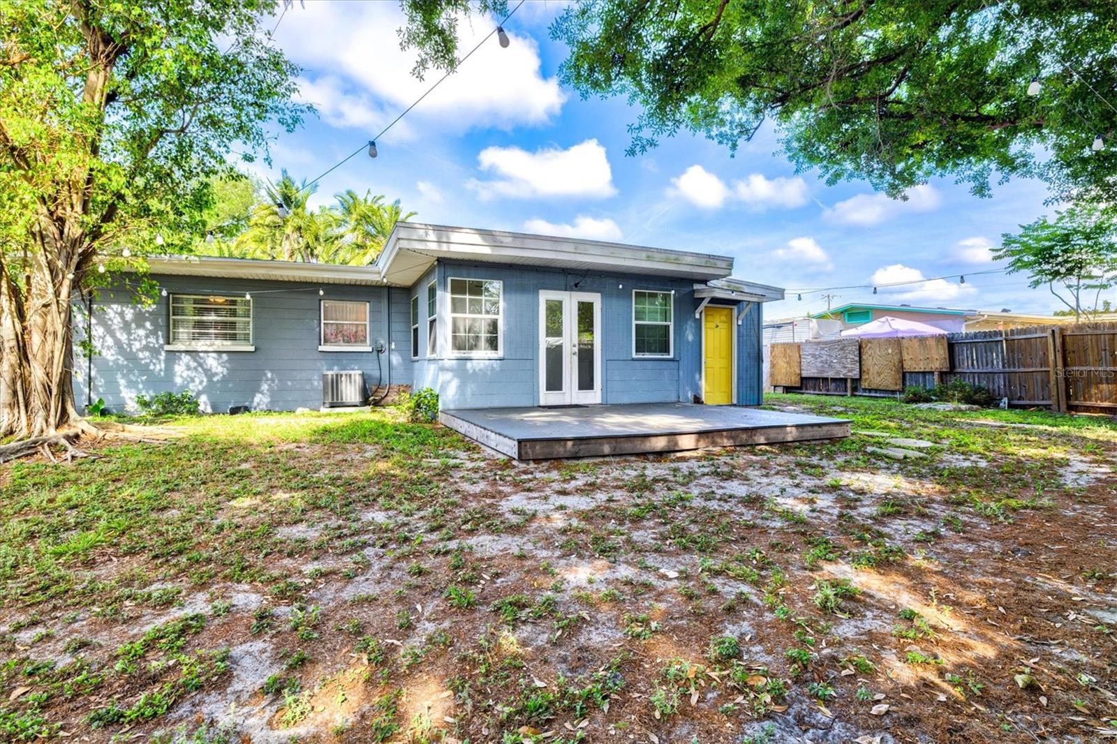 GOLDEN ACRES - Residential