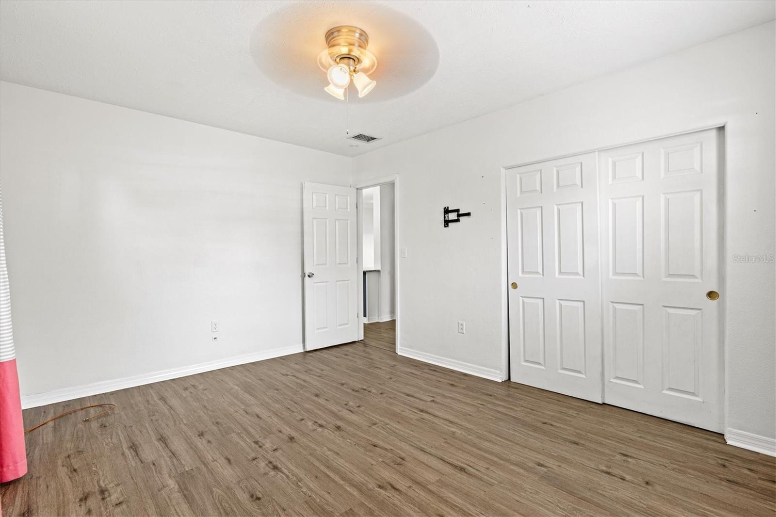 GOLDEN ACRES - Residential