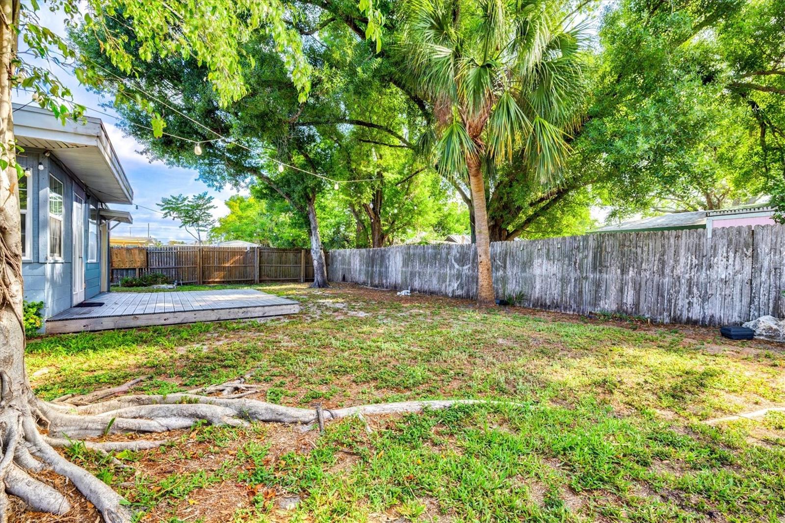 GOLDEN ACRES - Residential