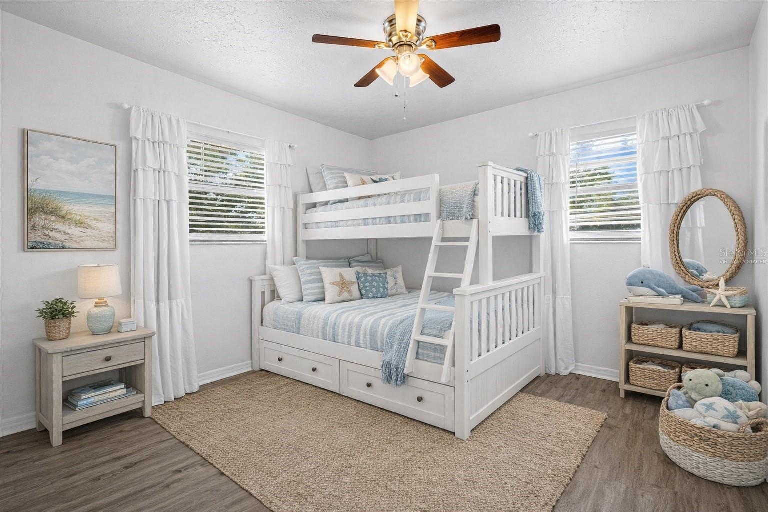 GOLDEN ACRES - Residential