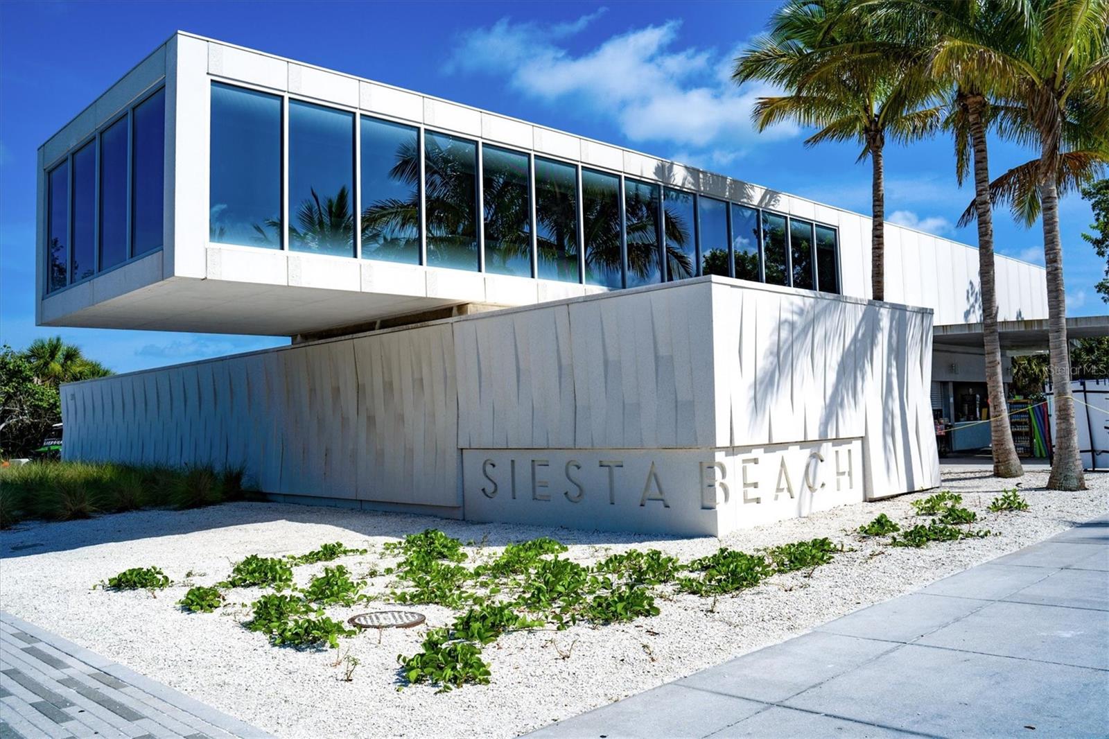 GOLDEN ACRES - Residential