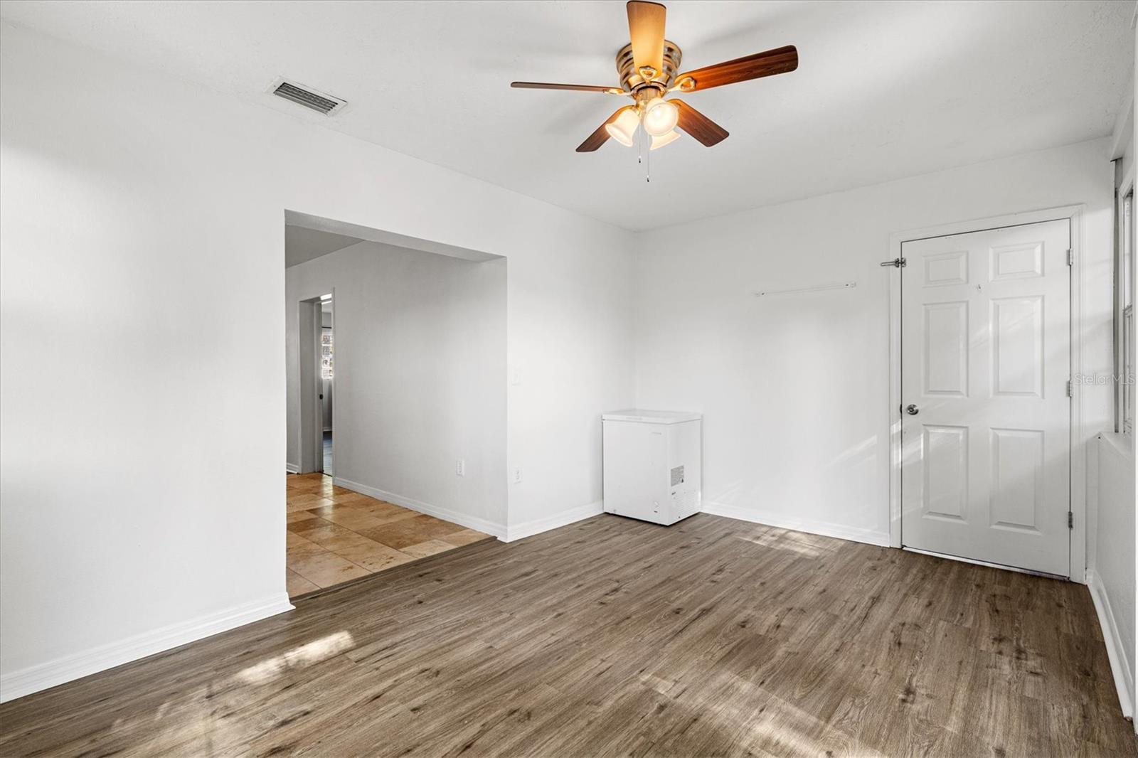 GOLDEN ACRES - Residential