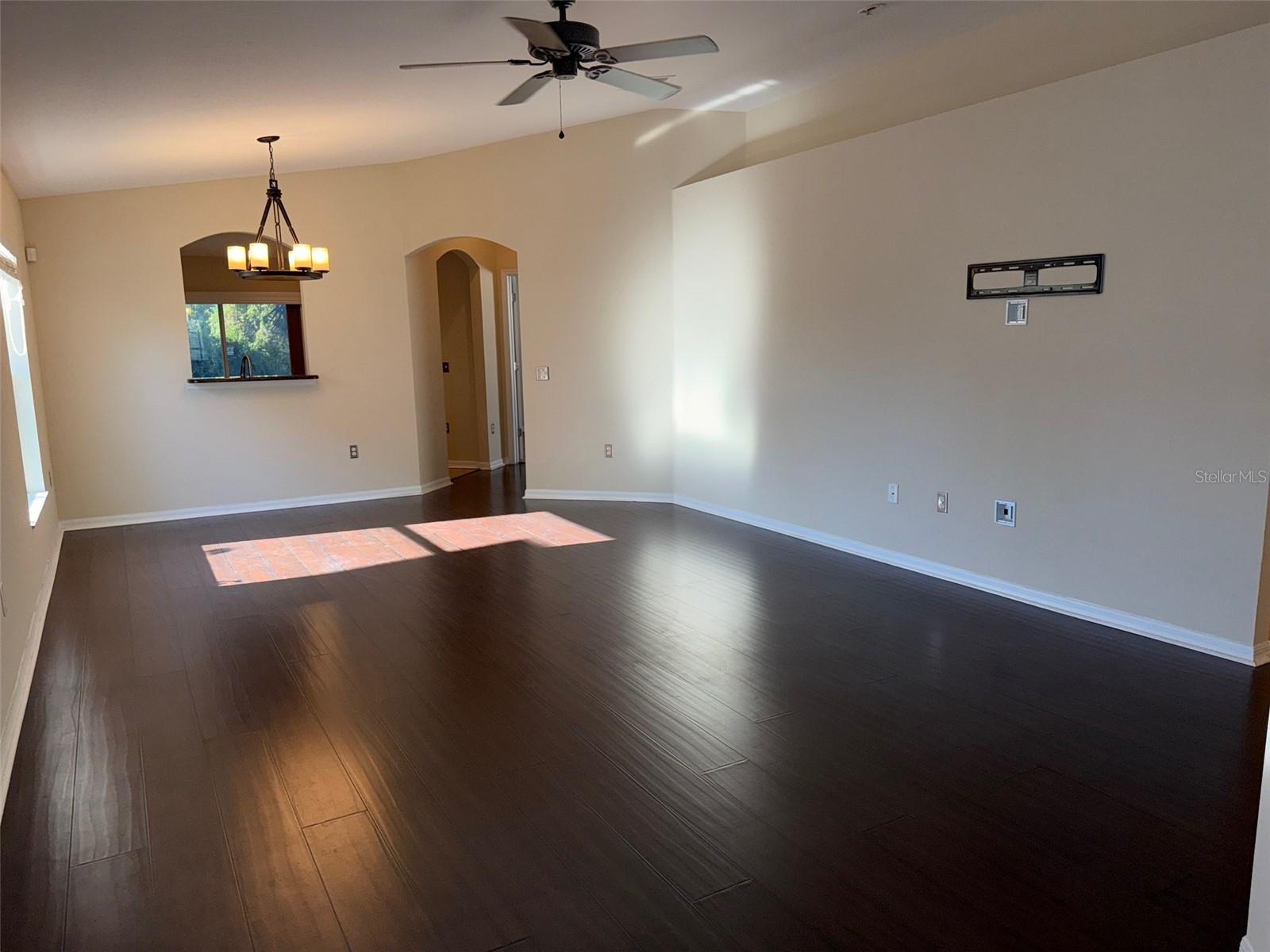 LONE STAR RANCH - Residential Lease