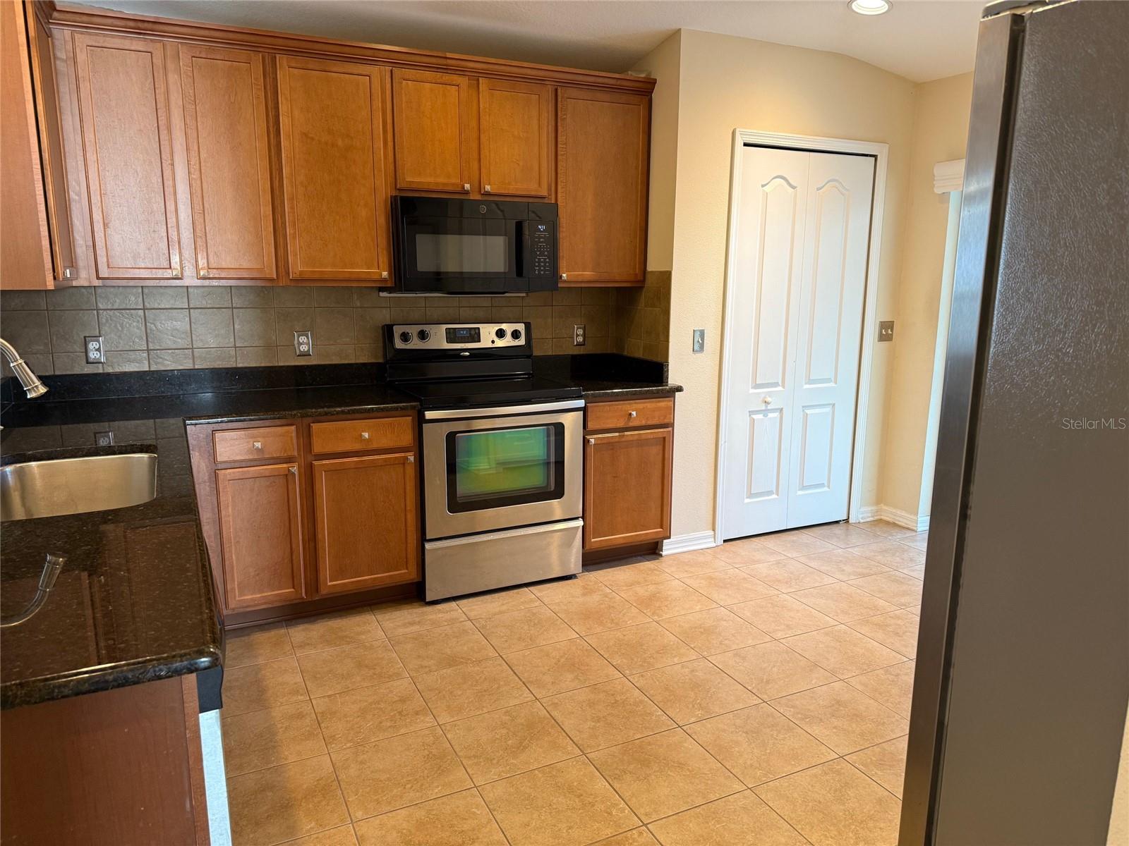 LONE STAR RANCH - Residential Lease