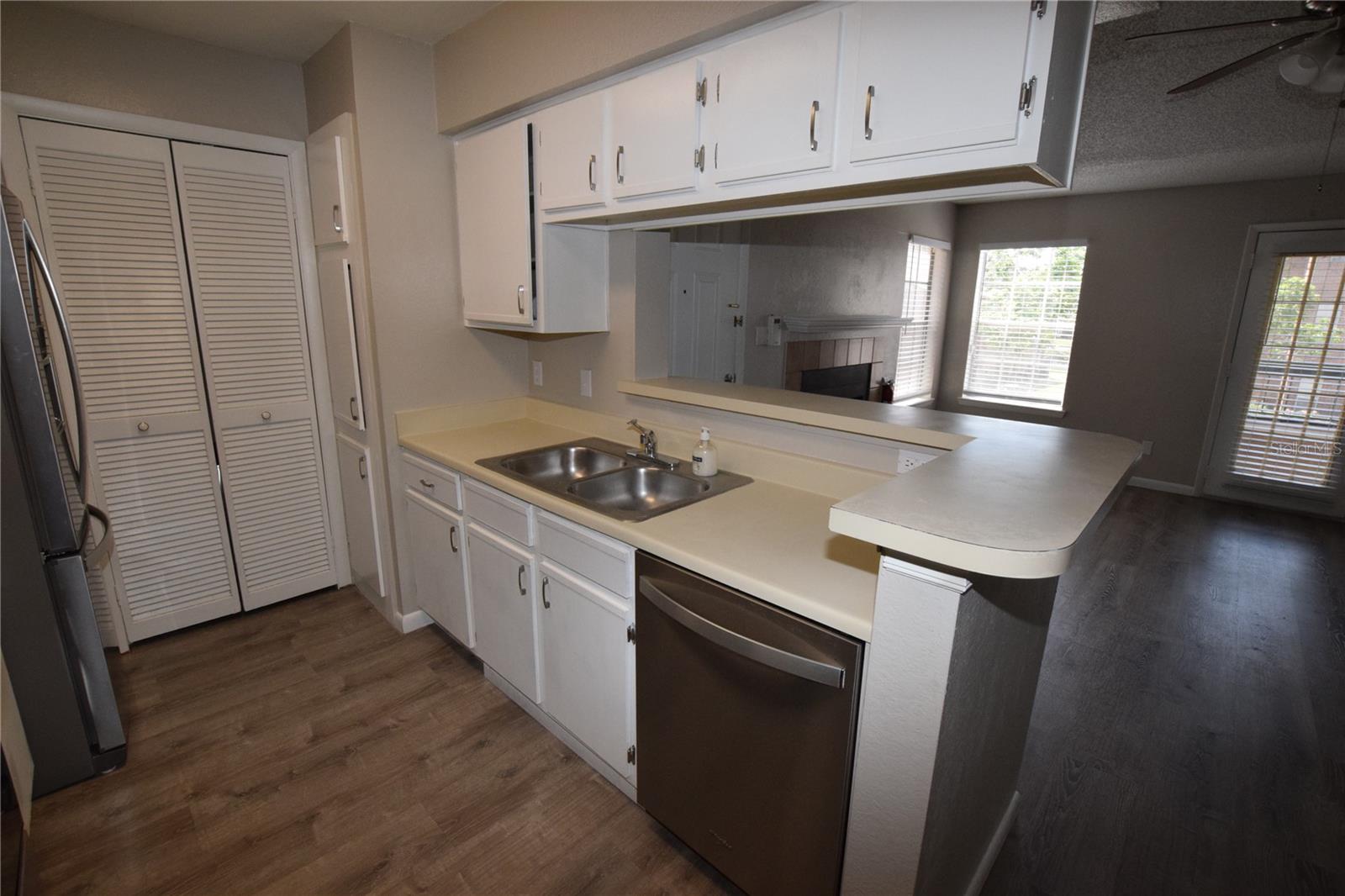 REGENCY GARDENS - Residential Lease