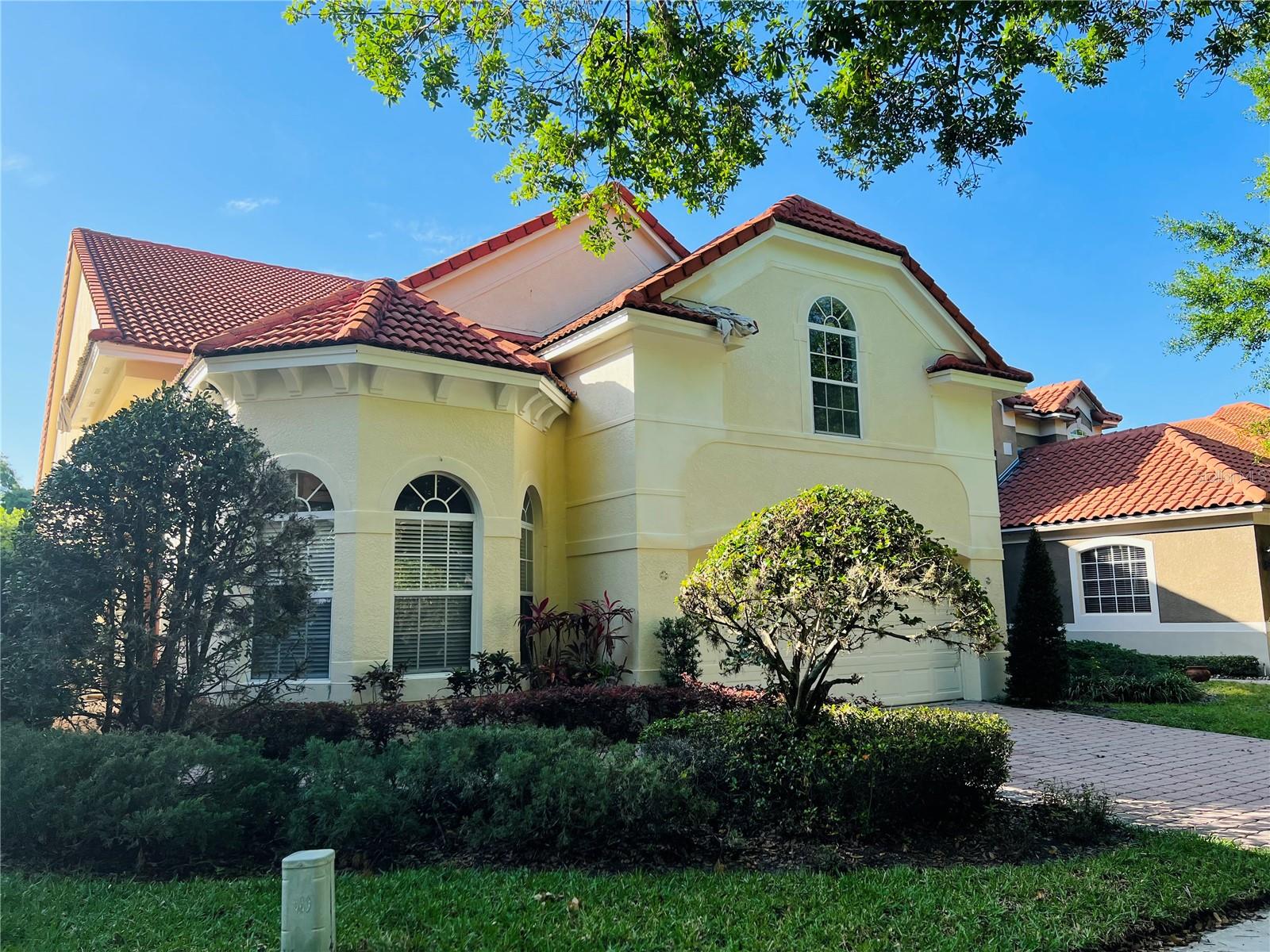 Desirable Dr. Phillips 4/3 POOL HOME in 24 hour guard gated VIZCAYA. A fantastic community with clubhouse, FITNESS CENTER, TENNIS COURTS, CHILDRENS PARK & LAKESIDE GAZEBO. All this and in a PRIME LOCATION! NO REAR NEIGHBORS! NEWER AC (2018) POOL RESURFACED & NEW POOLPUMP (2018) HOT WATER HEATER ( 2020). Large, spacious Master bedroom with sliders out to pool area is downstairs along with a secondary bedroom and bath, laundry and office/4th bedroom. Upstairs is another large bedroom or bonus room and full bath. Volume ceilings and open floor plan! Vizcaya is close to everything, walking distance to great fine or casual dining at restaurant row, minutes to Disney, Universal, Sea World, I-4, I Drive and much more. Short drive to downtown Orlando or the Tampa Bay area.