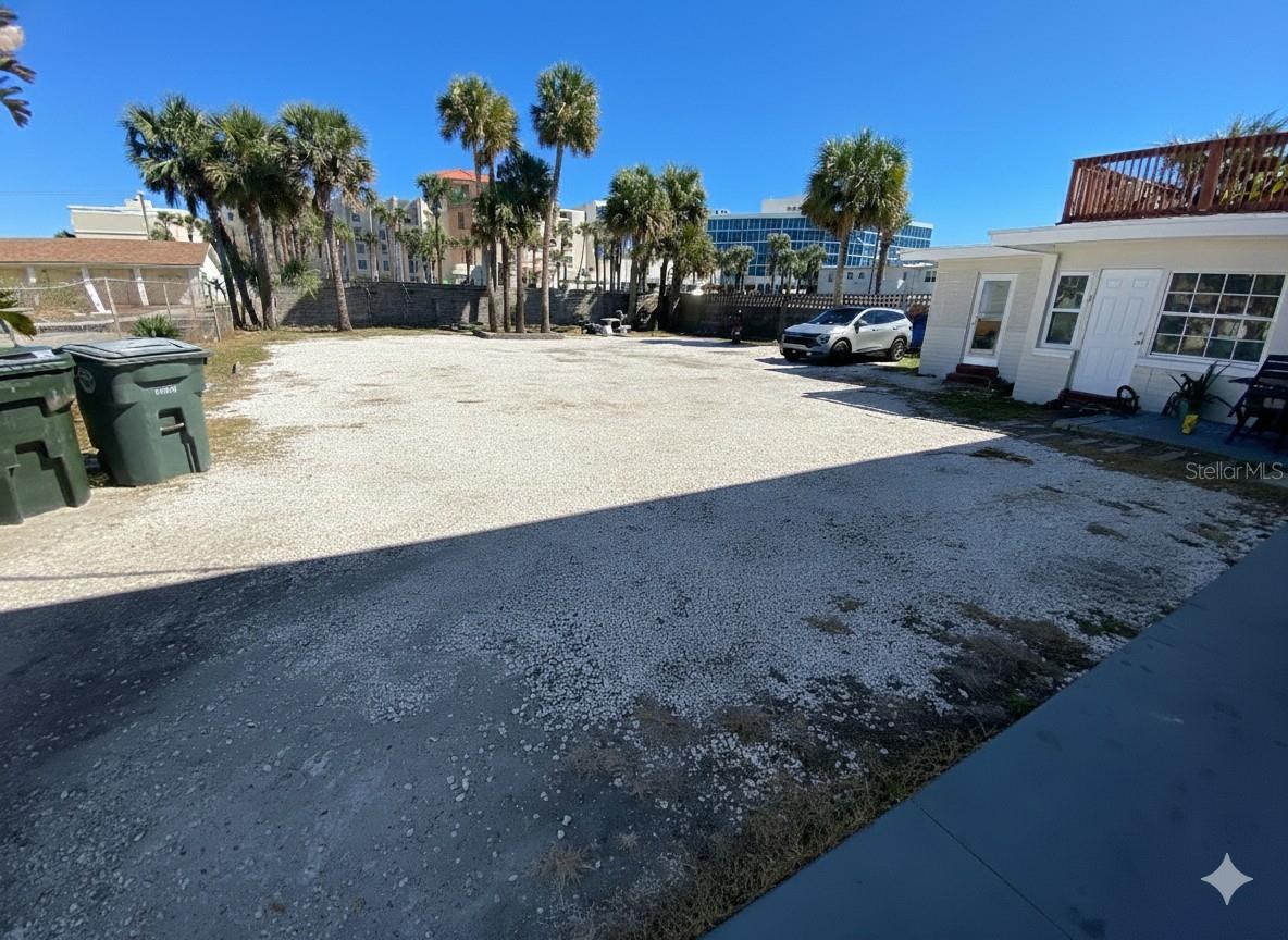 938 N GRANDVIEW AVENUE