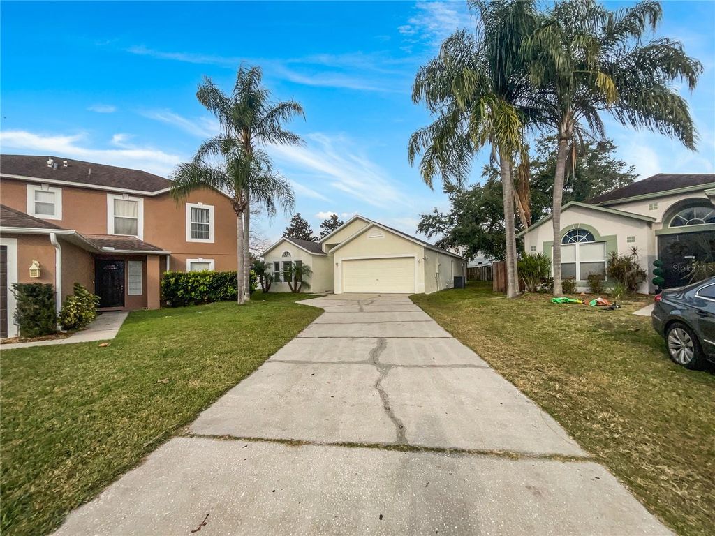 Photo of 142 Spanish Bay Drive, Sanford, FL 32771 (MLS # O6374961)