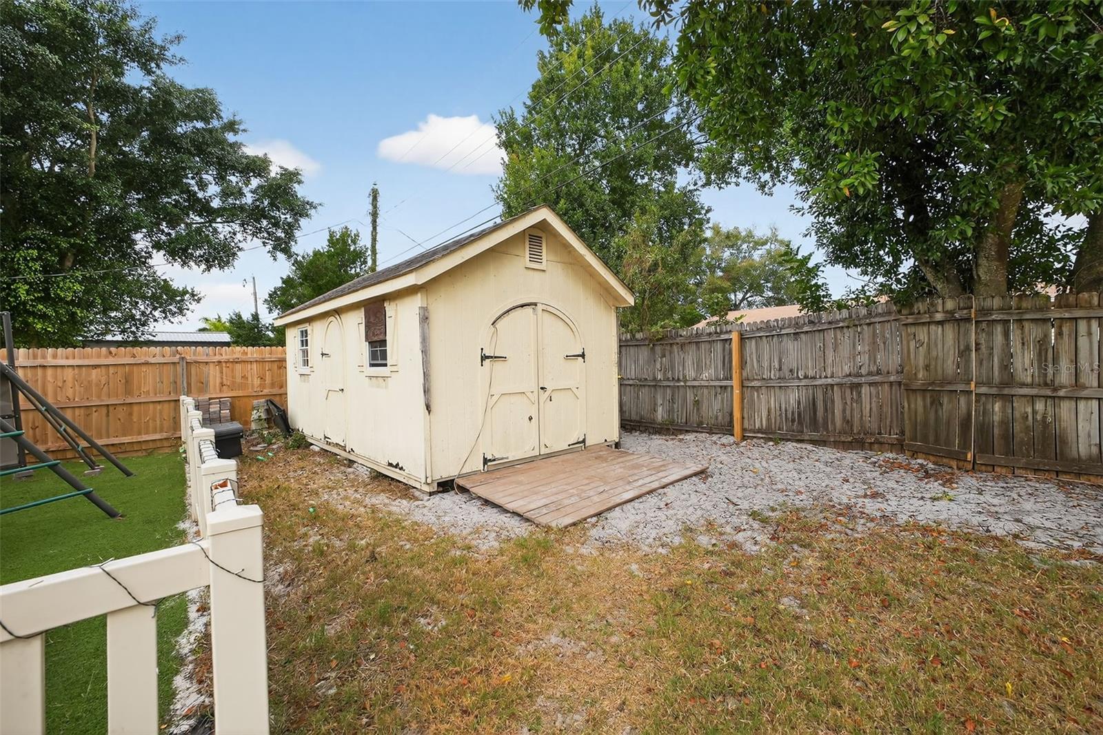 SHEPARDS CLEAR LAKE VILLAGE - Residential