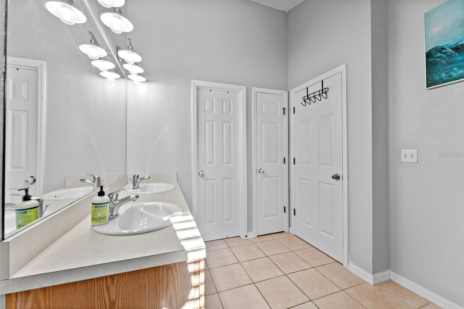 BAY BREEZE COVE - Residential