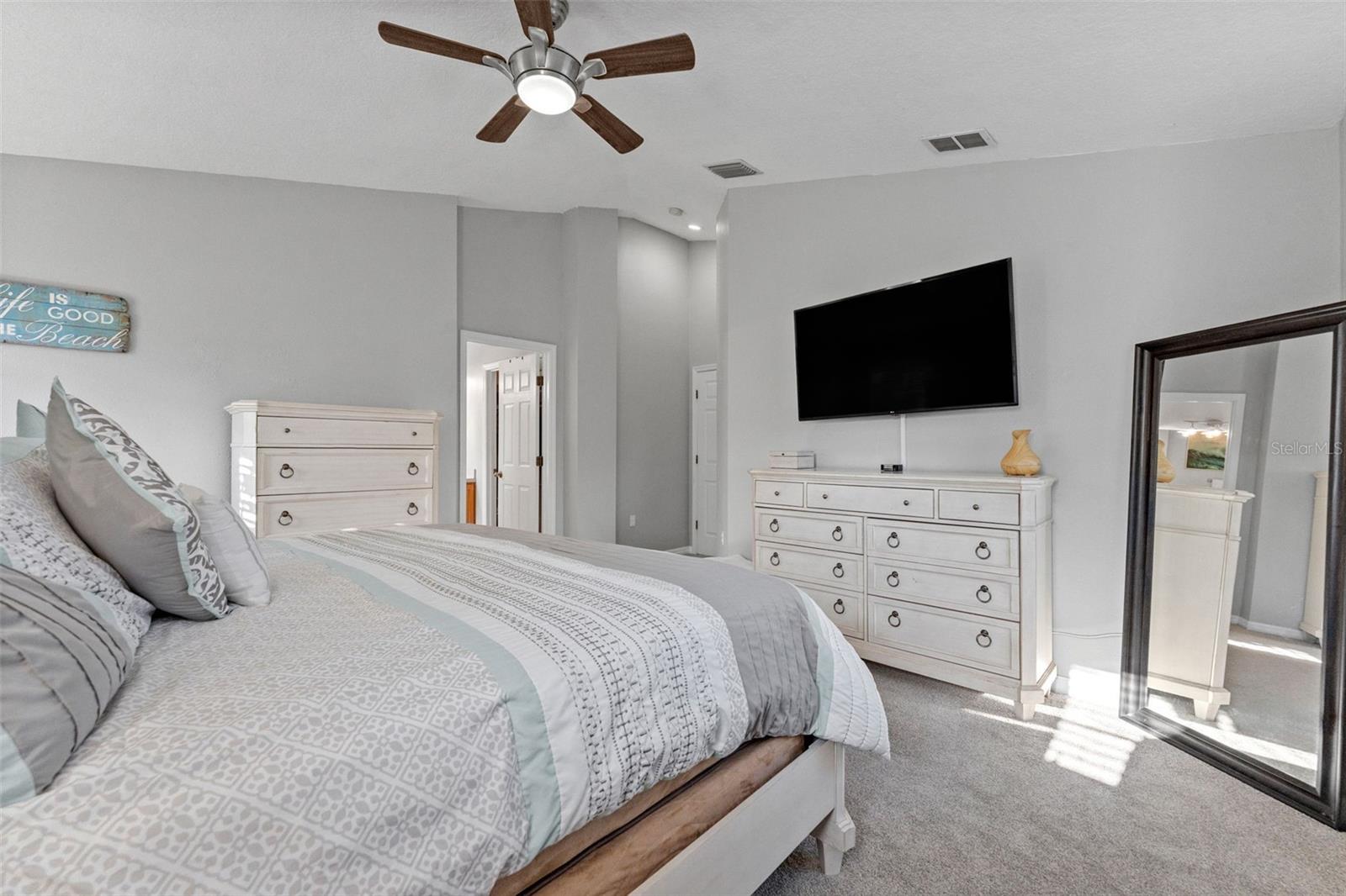 BAY BREEZE COVE - Residential