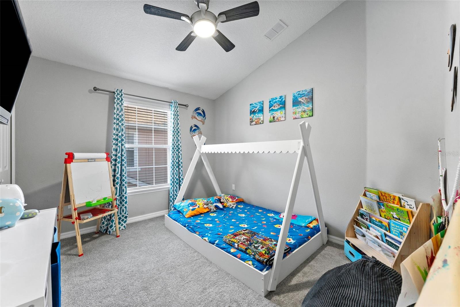 BAY BREEZE COVE - Residential