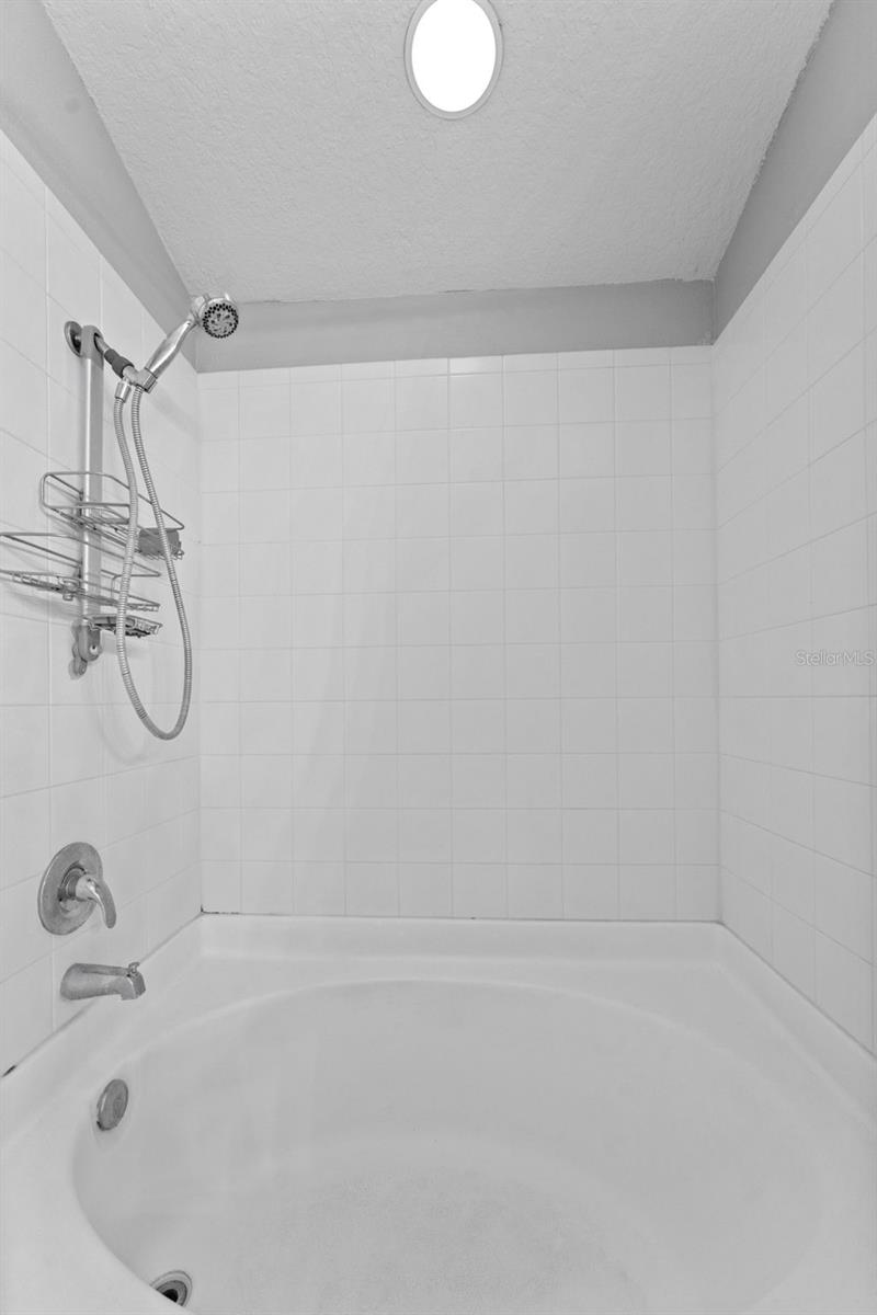 BAY BREEZE COVE - Residential