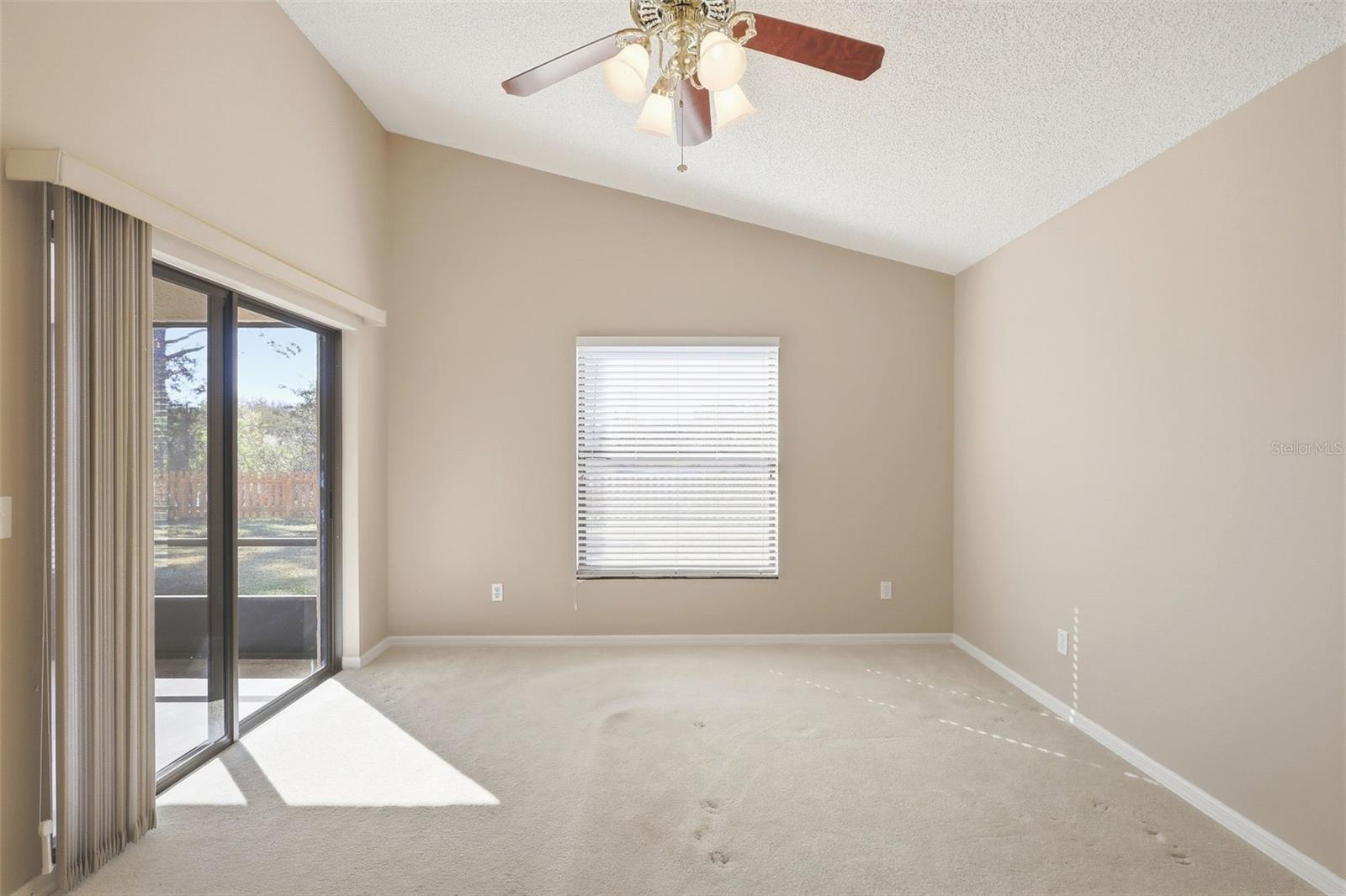 TWIN LAKES AT DELTONA UNIT 01 - Residential