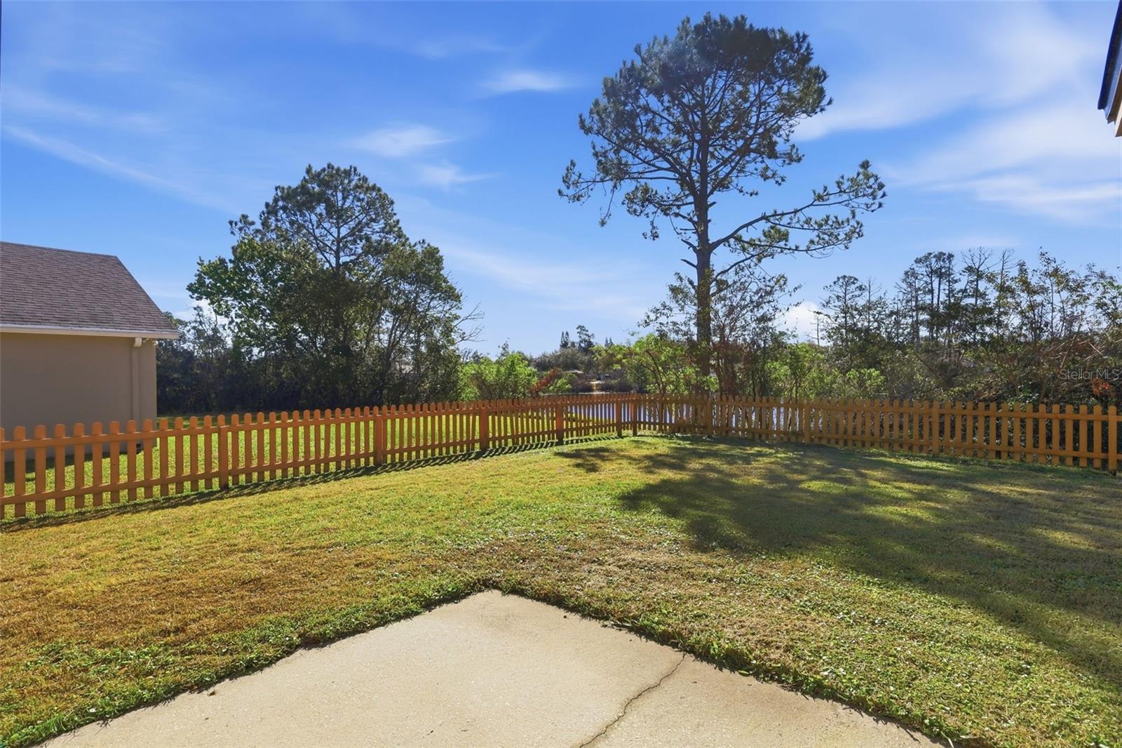 TWIN LAKES AT DELTONA UNIT 01 - Residential