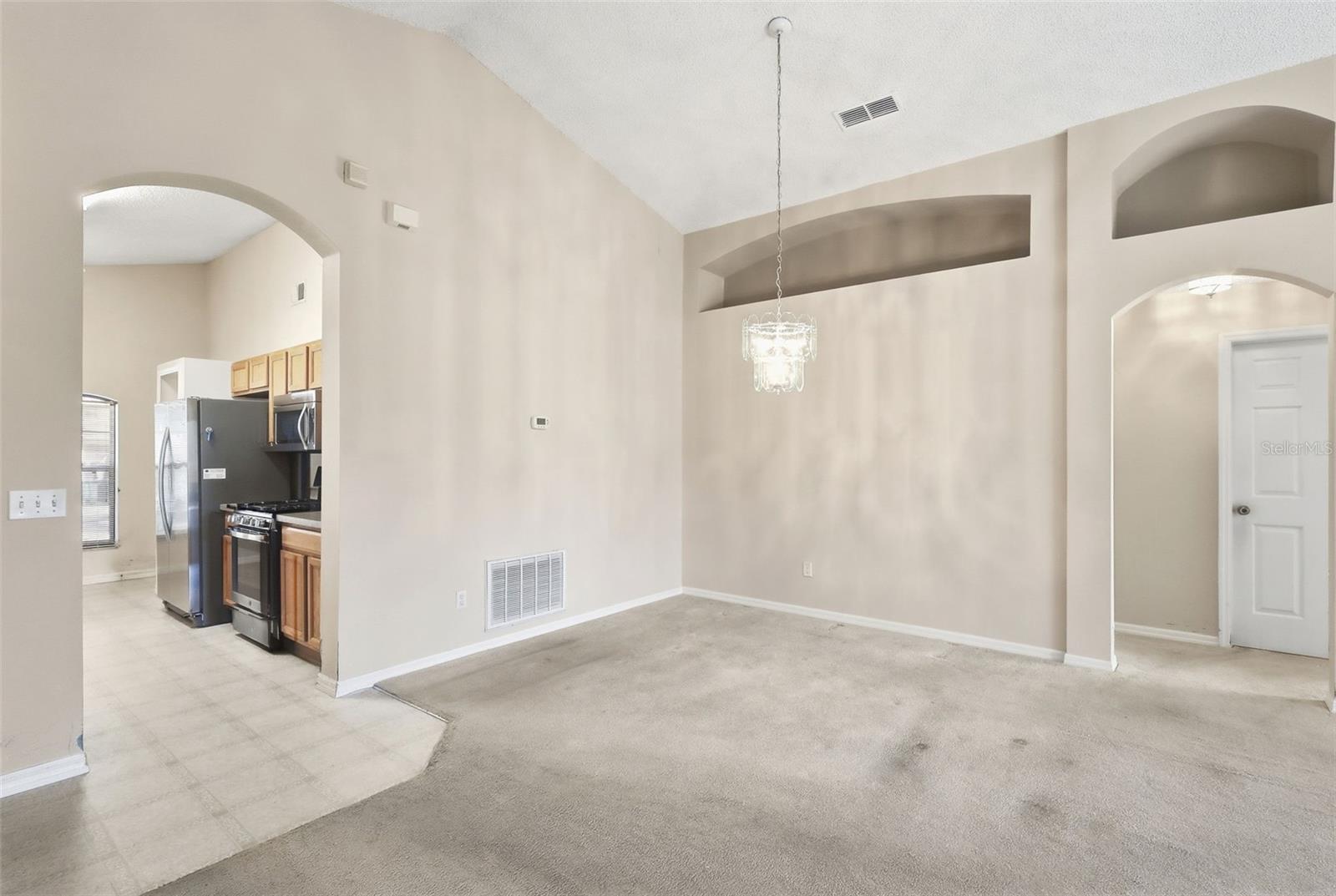 TWIN LAKES AT DELTONA UNIT 01 - Residential