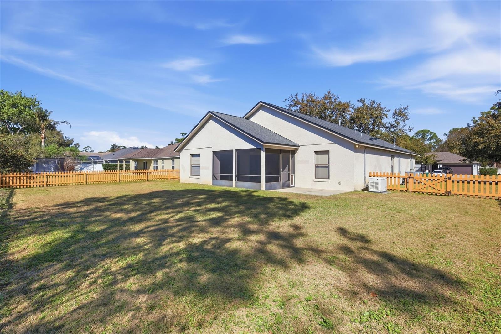 TWIN LAKES AT DELTONA UNIT 01 - Residential