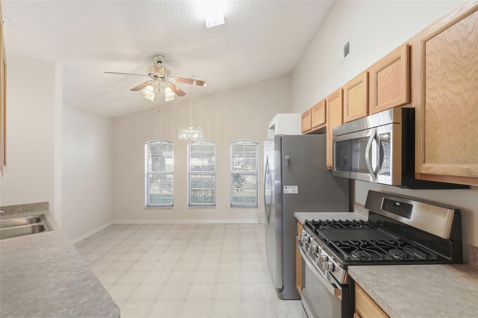 TWIN LAKES AT DELTONA UNIT 01 - Residential