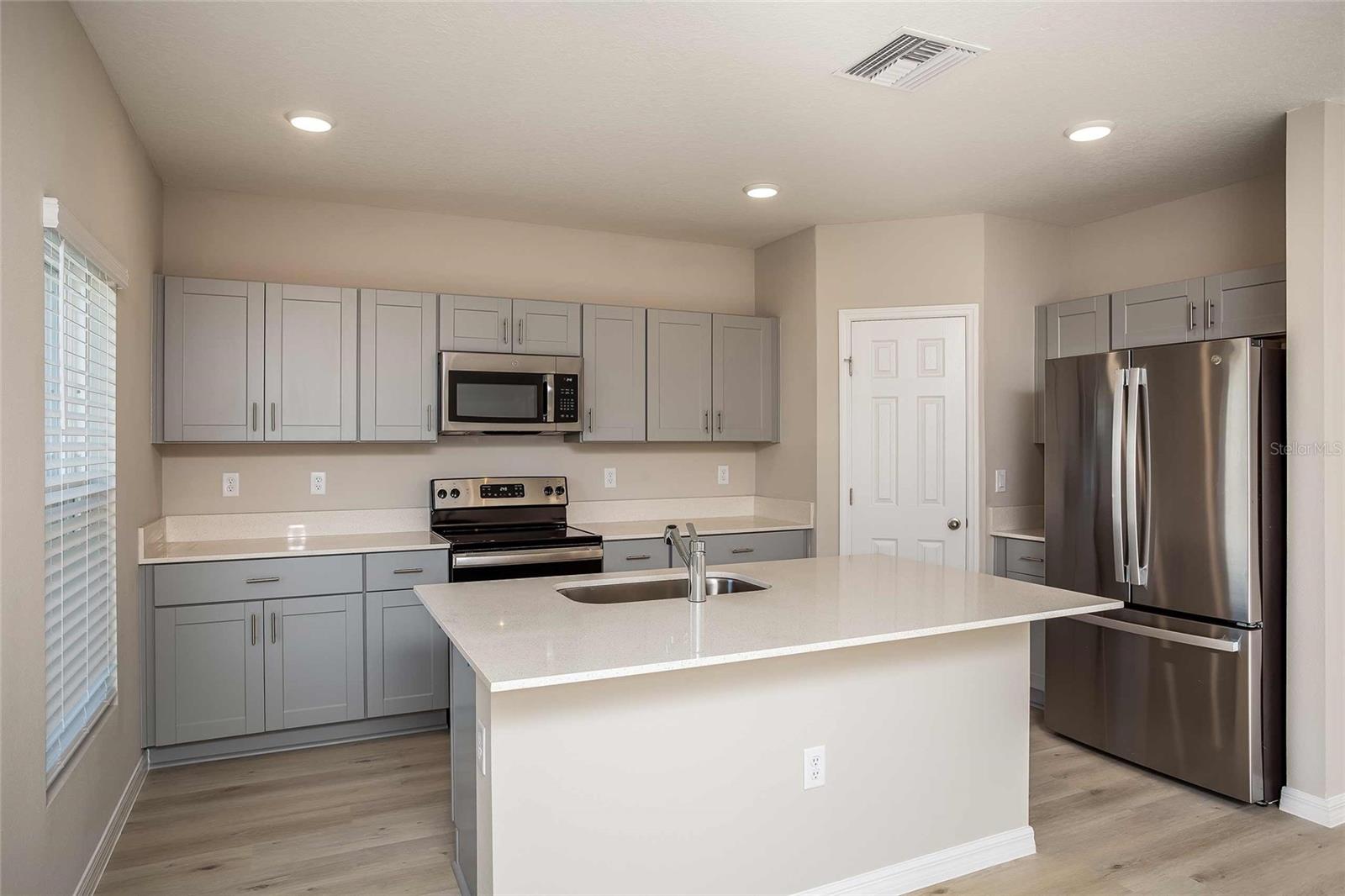 LAWSON DUNES - Residential