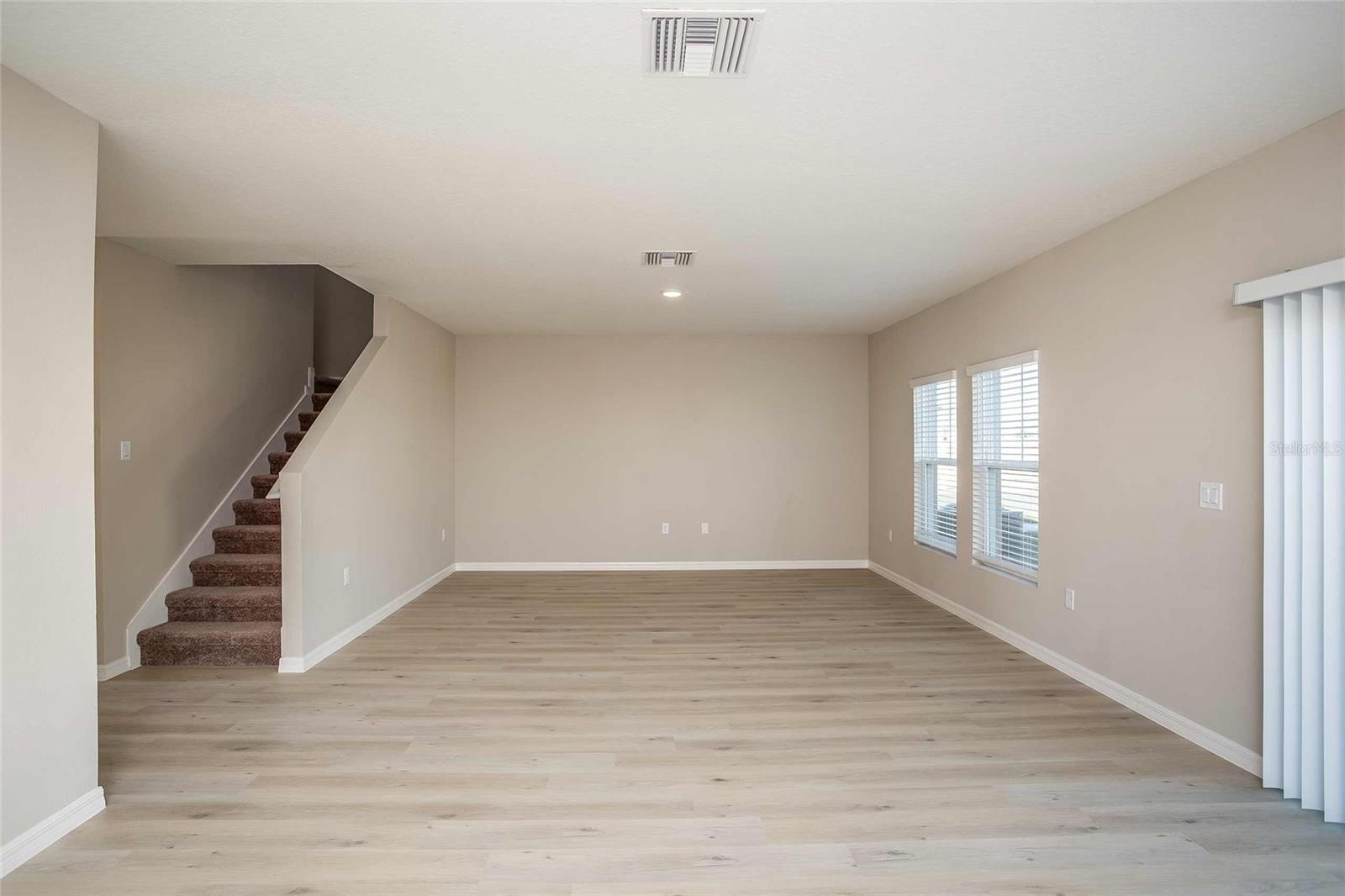 LAWSON DUNES - Residential