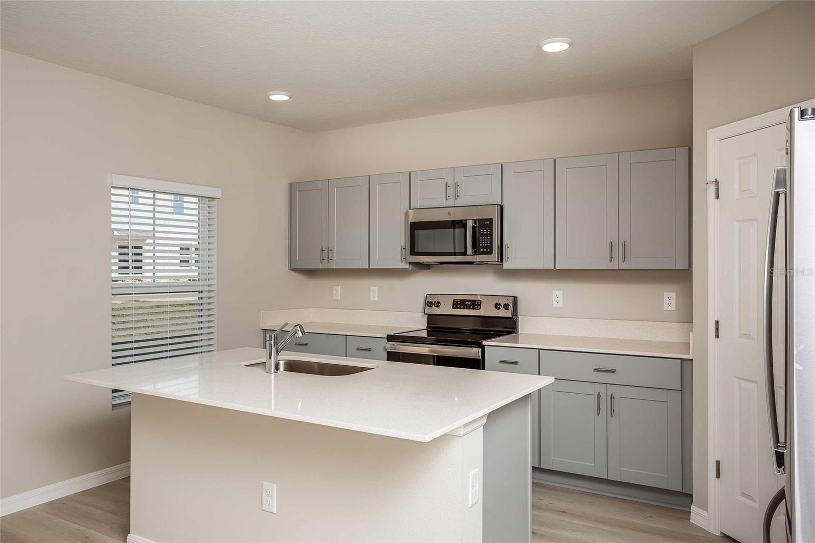LAWSON DUNES - Residential