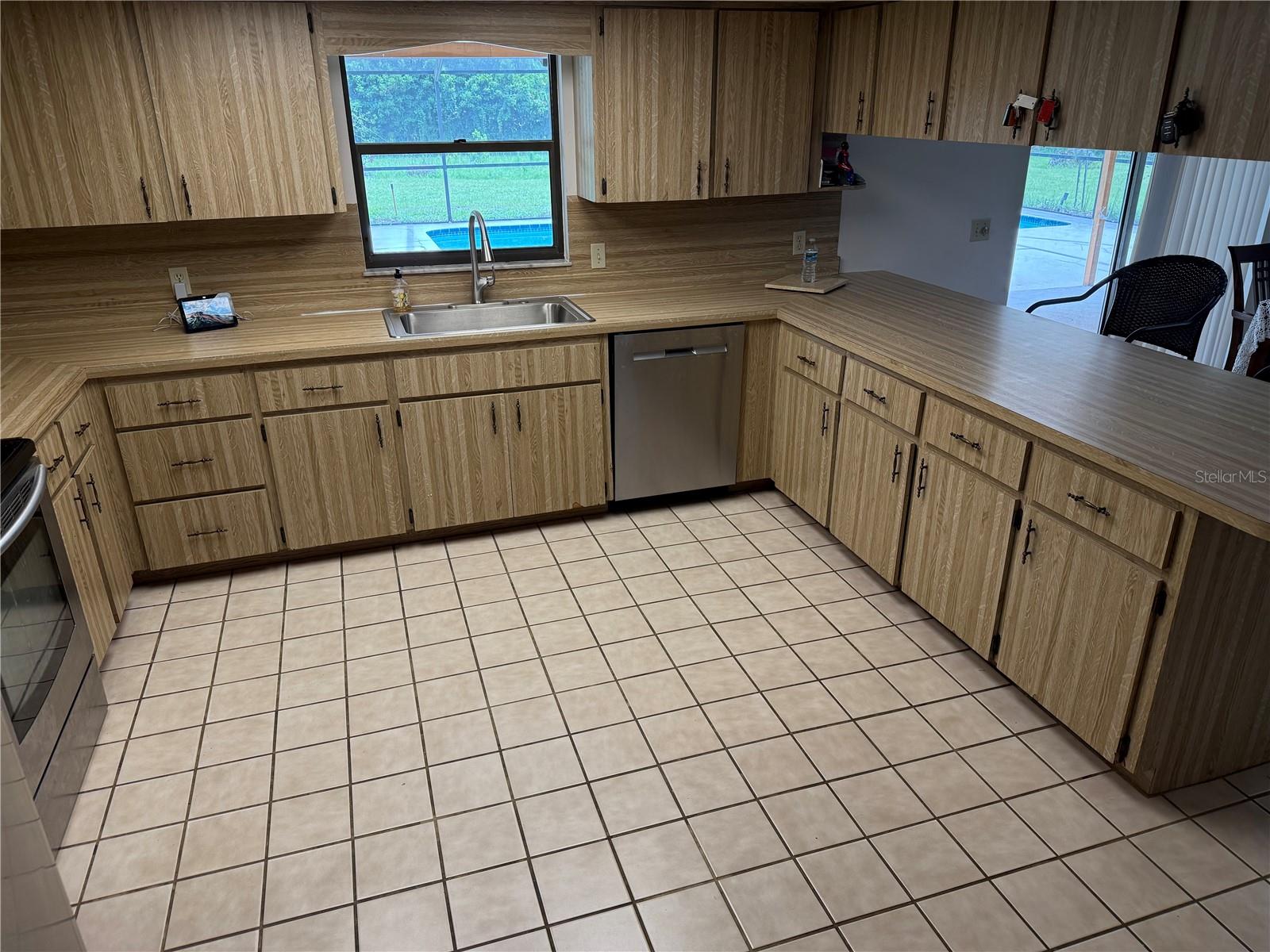 SUMTER GARDENS 07 - Residential