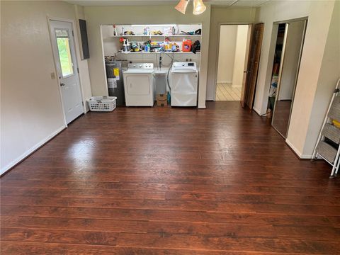 Tiny photo for 2747 County Road 615, Bushnell, FL 33513 (MLS # G5099351)