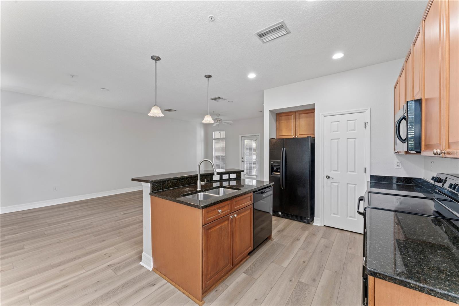4513 BAY SPRING COURT