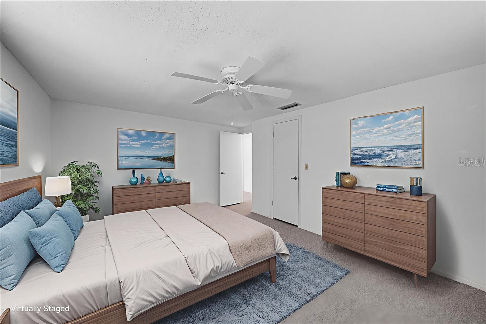 1004 - SOUTH VENICE UNIT 18 - Residential