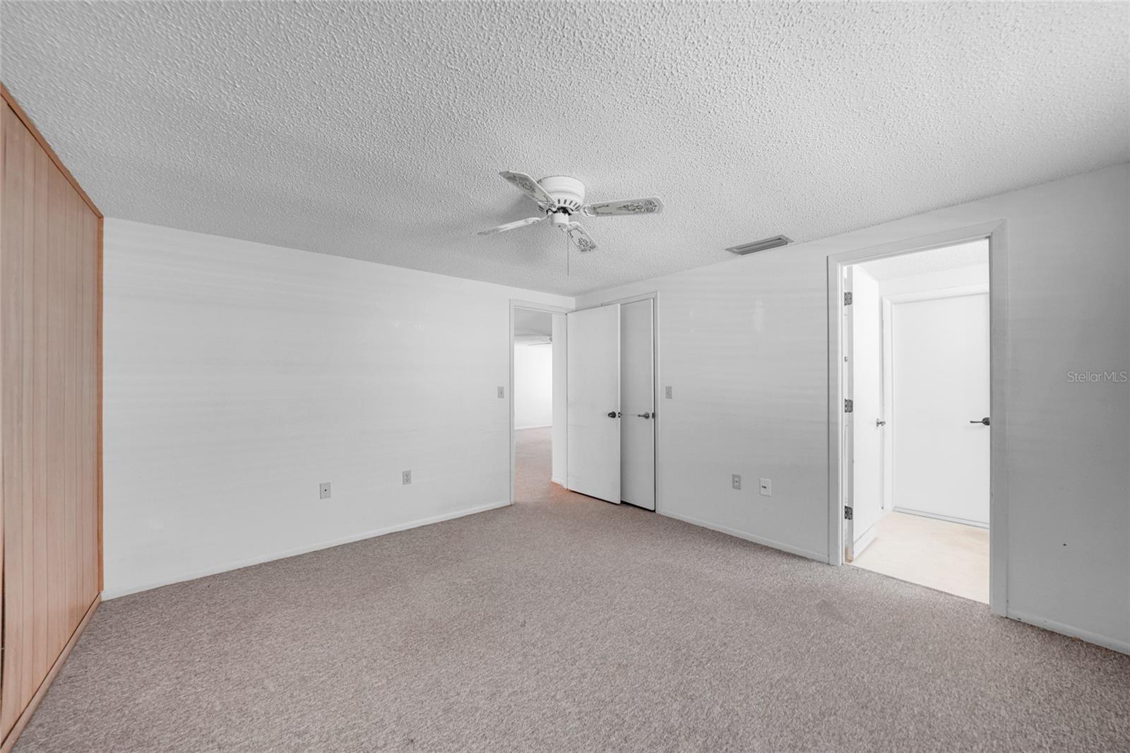 1004 - SOUTH VENICE UNIT 18 - Residential