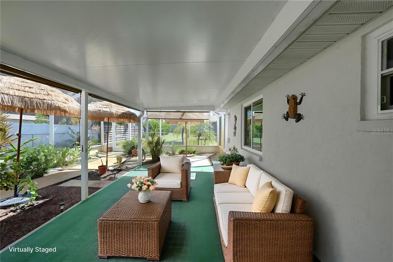 1004 - SOUTH VENICE UNIT 18 - Residential