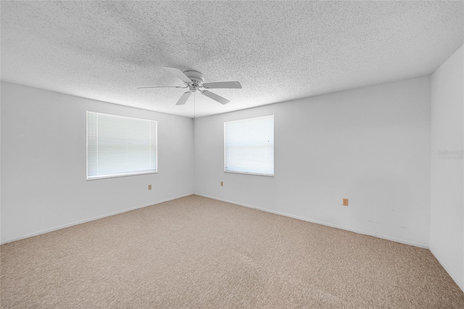 1004 - SOUTH VENICE UNIT 18 - Residential