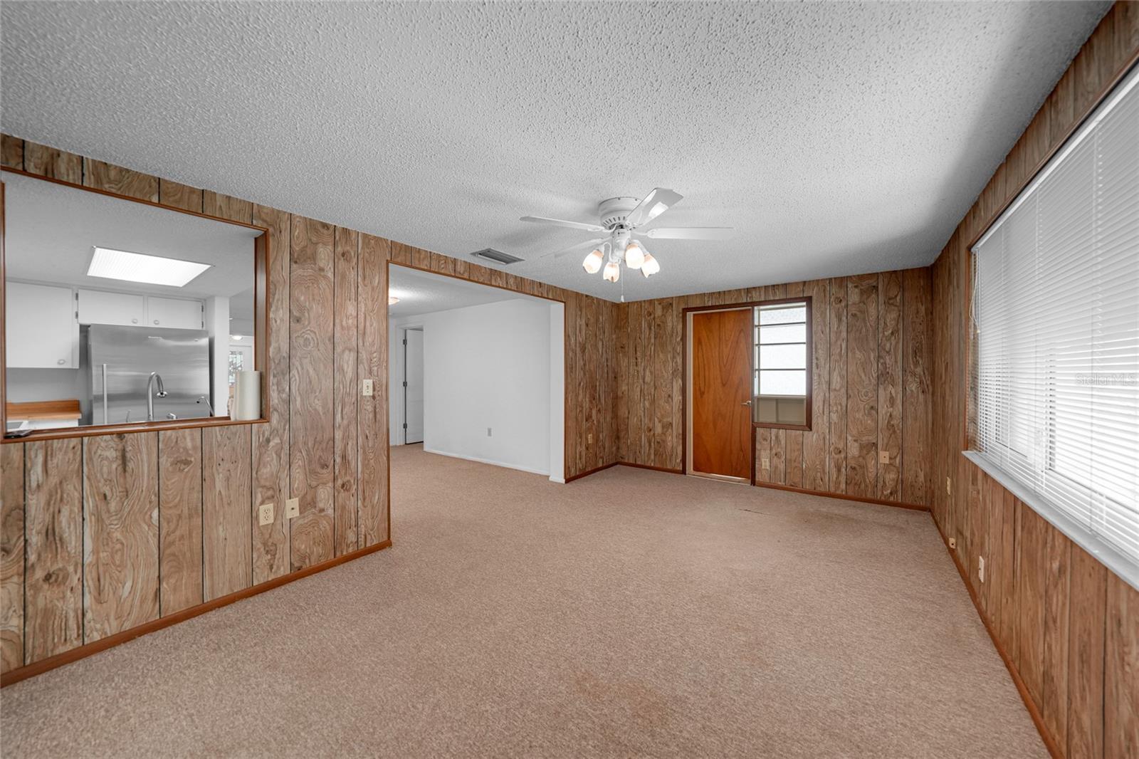 1004 - SOUTH VENICE UNIT 18 - Residential